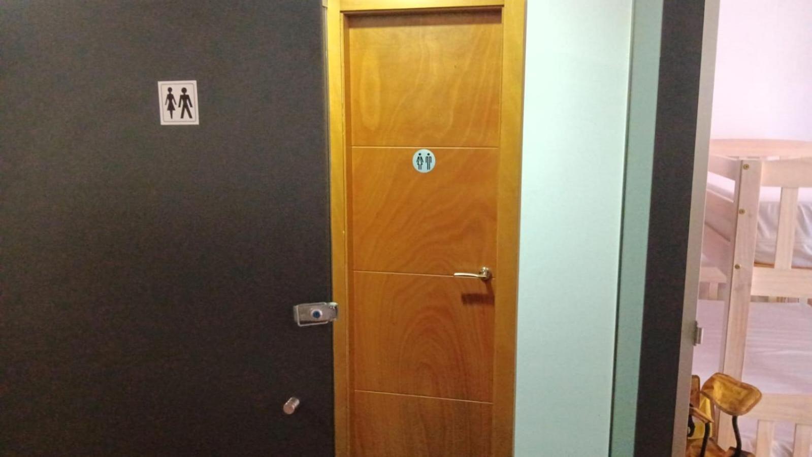 Albergue -Wifi- O Apartamento -No Wifi- Camino Santiago Porrino - En Pleno Centro - City Centre Zewnętrze zdjęcie