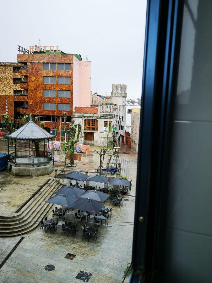 Albergue -Wifi- O Apartamento -No Wifi- Camino Santiago Porrino - En Pleno Centro - City Centre Zewnętrze zdjęcie